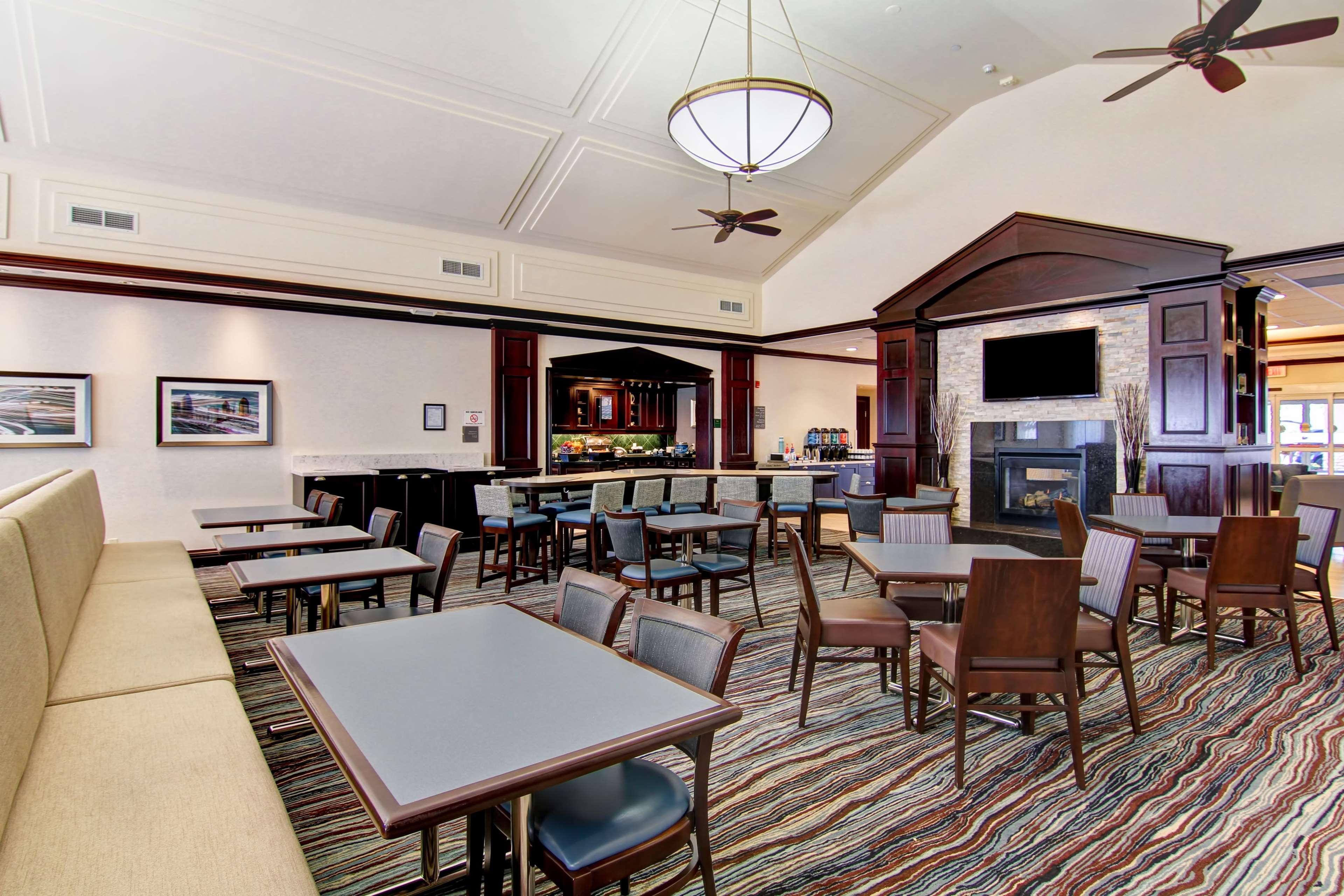 Homewood Suites By Hilton Toronto Миссиссага Экстерьер фото