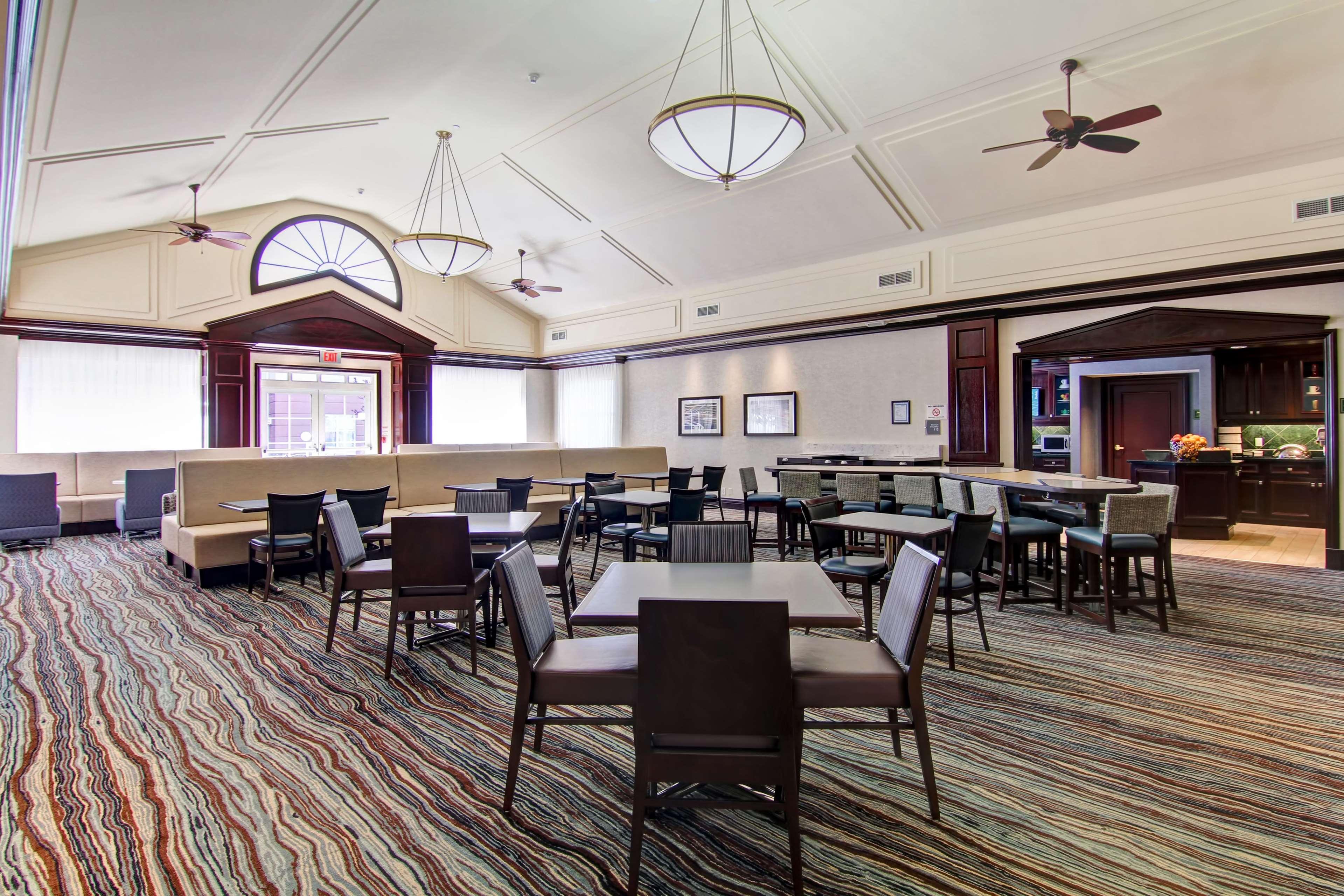 Homewood Suites By Hilton Toronto Миссиссага Экстерьер фото